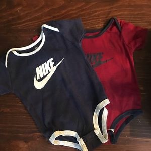 Nike onesies 9-12 months